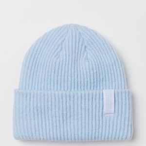 Soft H&H rib knit hat in pastel baby blue